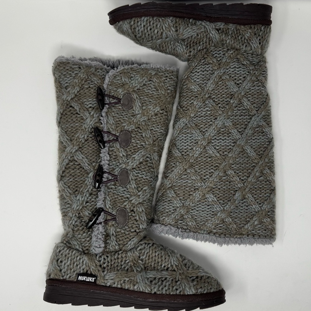MUKLUKS Women's Felicity Knitted Mid Calf Boot Size 8